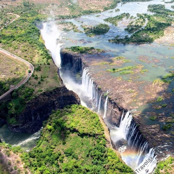 Victoria Falls between Zambia x Zimbabwe…